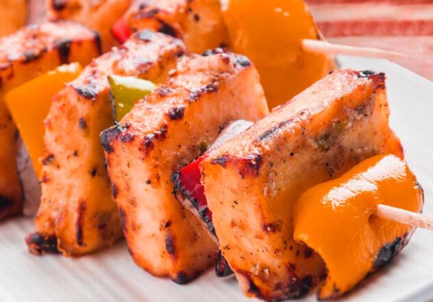 Read more about the article Paneer Tikka | Spicy Vegetarian Curry Starter